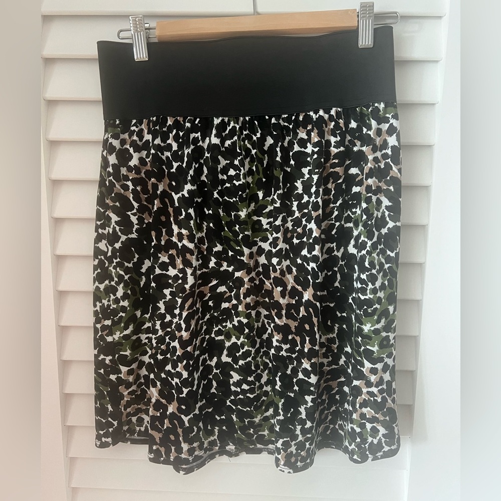 High waisted skirt
